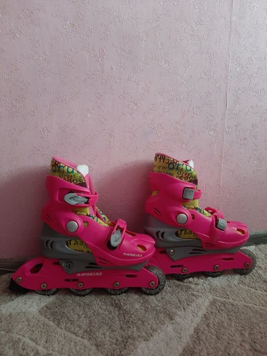 Роликовые  коньки для девочки!