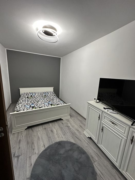 Inchiriez apartament 3 camere Tomis Nord