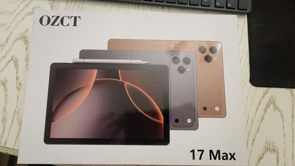 Планшет-ноутбук 17 max сотилади