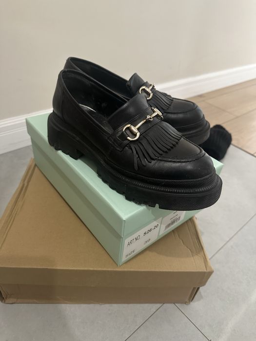 Продам обувь б/у