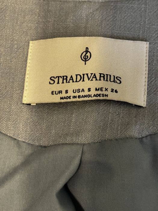 Блейзер из льна от Stradivarius
