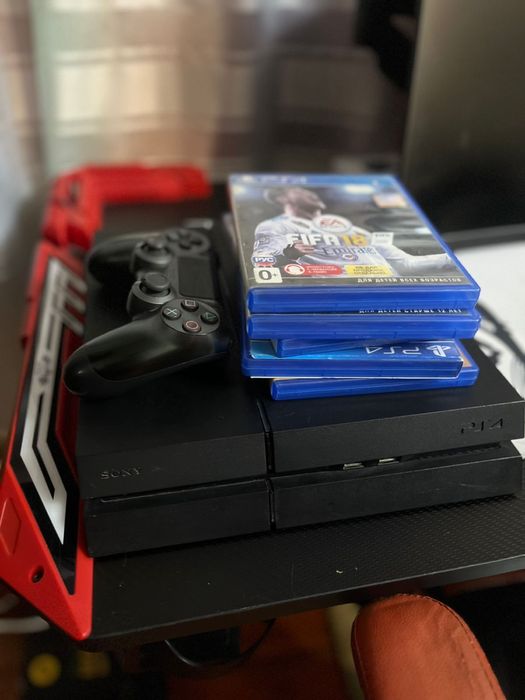 Продам playstation 4 1 тб