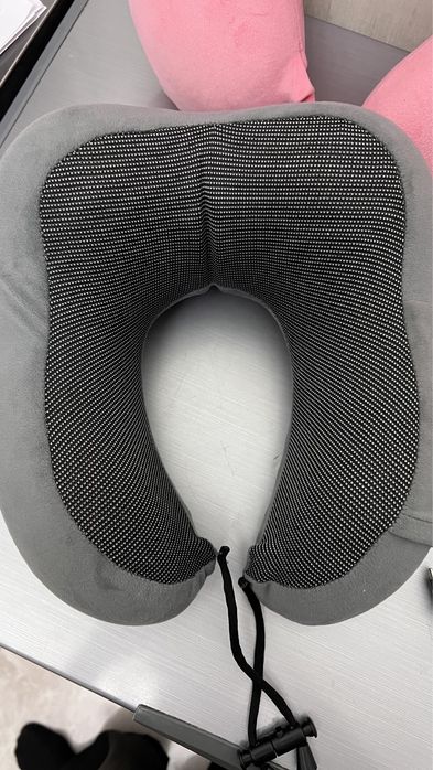 Подушка для самолета в иделаьном состянии