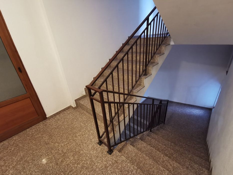 Дава се под наем Двустаен апартамент в Варна, Цветен квартал - 60 кв.м за 459 € - Снимка #12