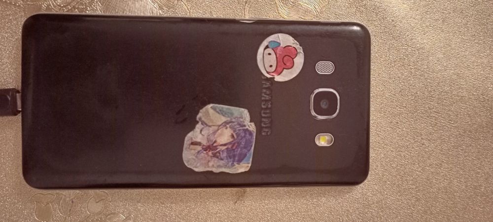 Смартфон Nokia ,  Huawei i6,  Samsung