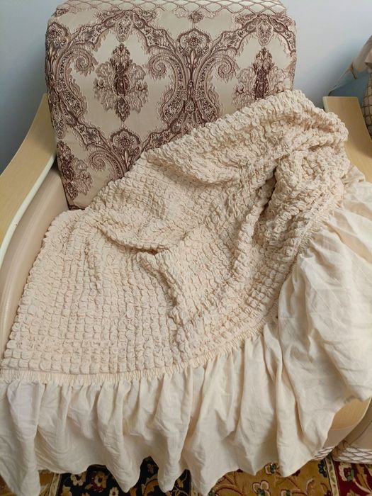 Продаётся чехол для дивана и кресло