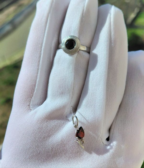Кольца Серебро 925. С натуральным камнем.