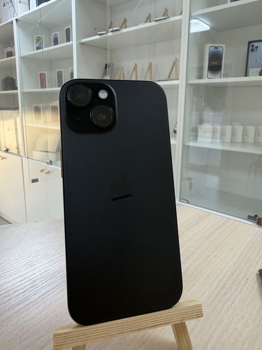 Apple 15 128GB 76%