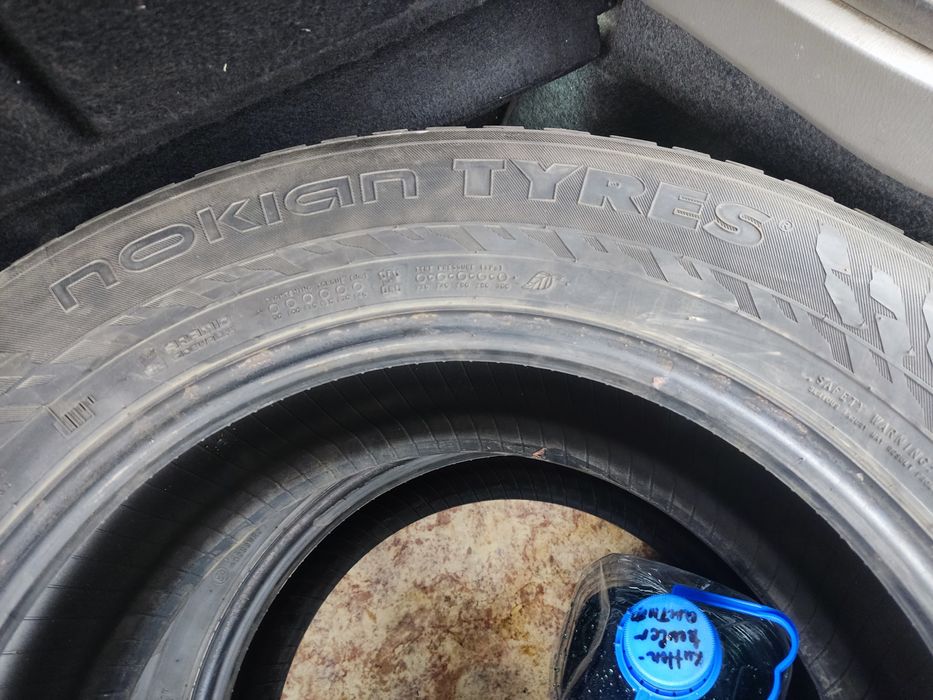 Продам зимние шины 245х65R17