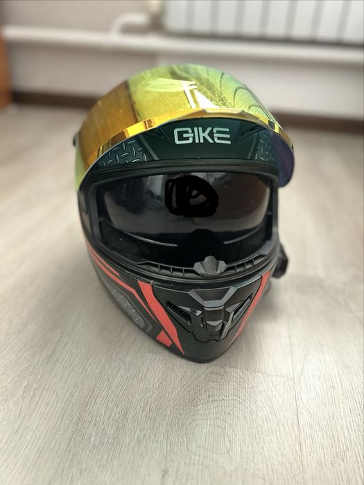 шлем Gike с гарнитурой