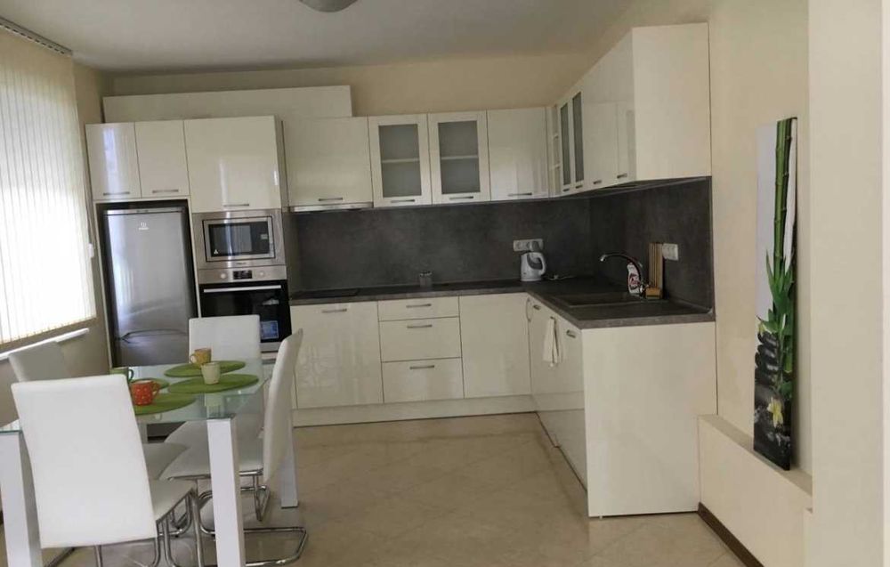 Дава се под наем Двустаен апартамент в Бургас, Сарафово - 78 кв.м за 102 € - Снимка #7