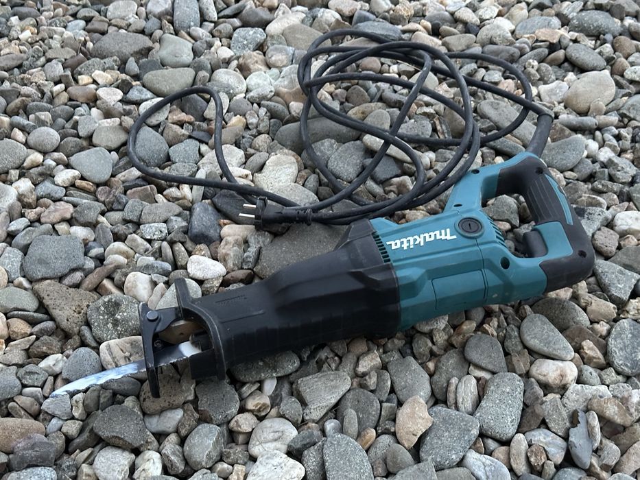 Fierastrau Sabie/ Sawzall Makita 1200W