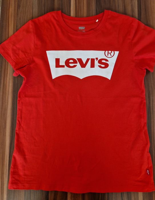 Тениски Ellesse,Lonsdale, Guess, Desiqual