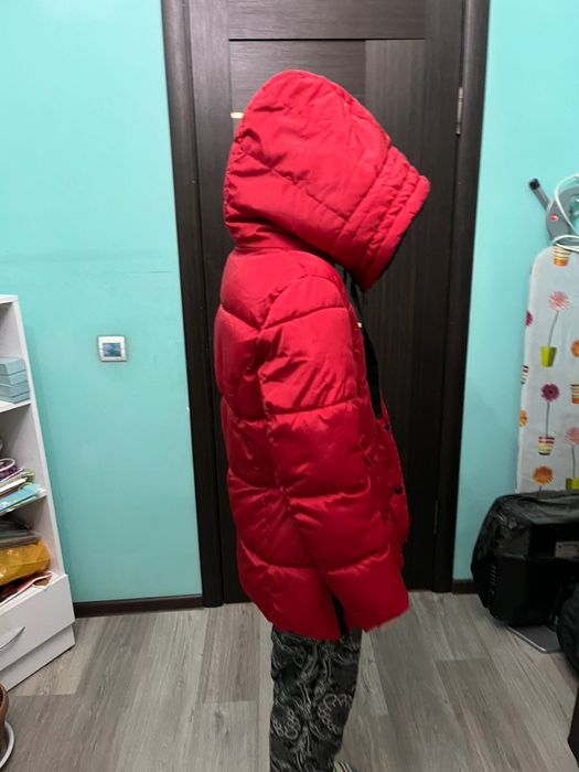 Продам куртку женскую