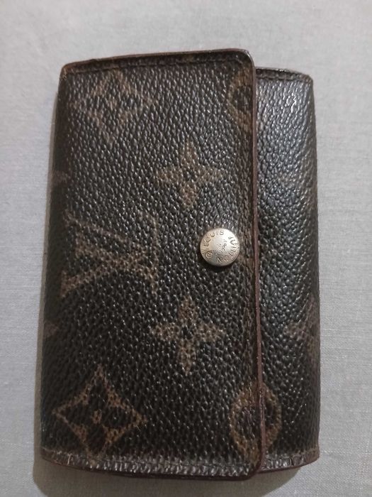 Louis Vuitton ключодьржател