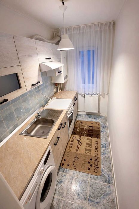 PF inchiriez ap 2 C semidecomandat - Alexandru