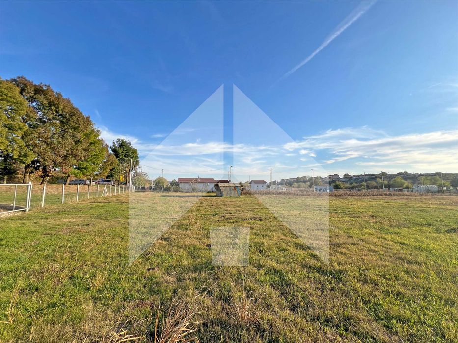 Продава се Парцел в Нови пазар - 6899 кв.м за 13 €/кв.м - Снимка #10