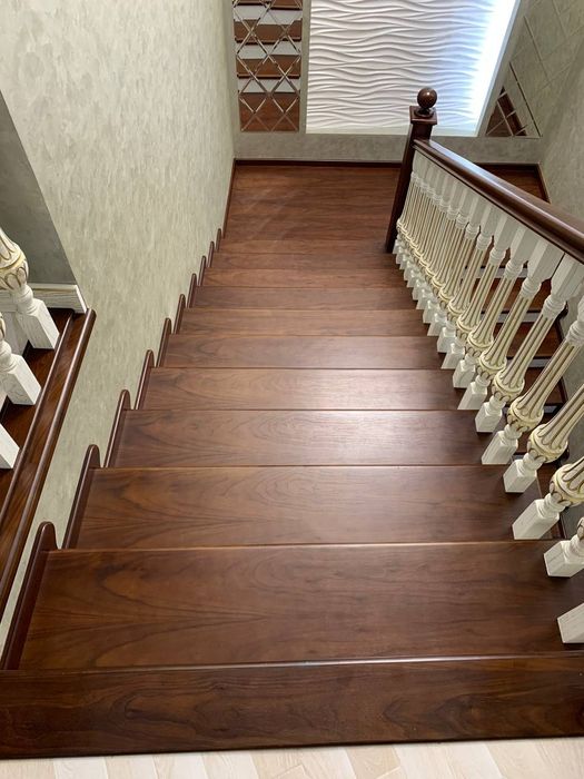 Eshik zina batareya apshifka plintus tayorlab o'rnatib beramiz.