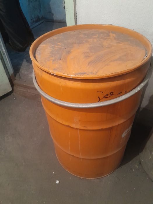 Продается Герметичный бак в отличном состоянии