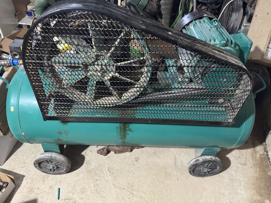 Kompressor SAAB 150 l 380 v bu