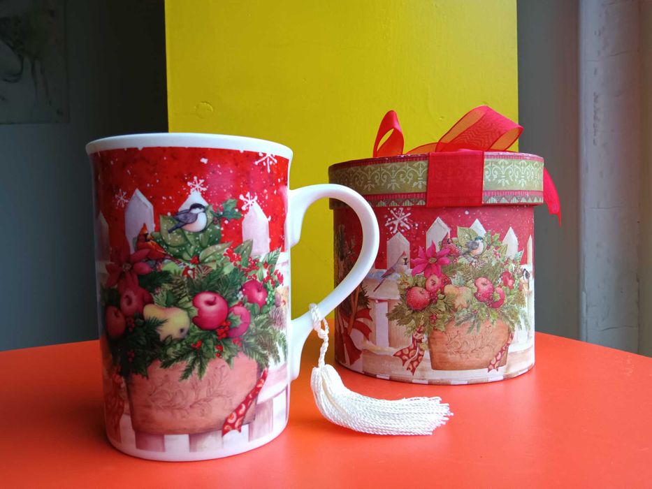 Чаши за чай, нови в перфектно състояние - чудесен КОЛЕДЕН подарък