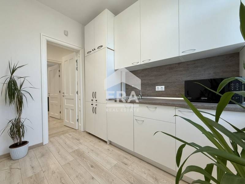 Дава се под наем Офис в София, Център - 92 кв.м за 1748 € - Снимка #4