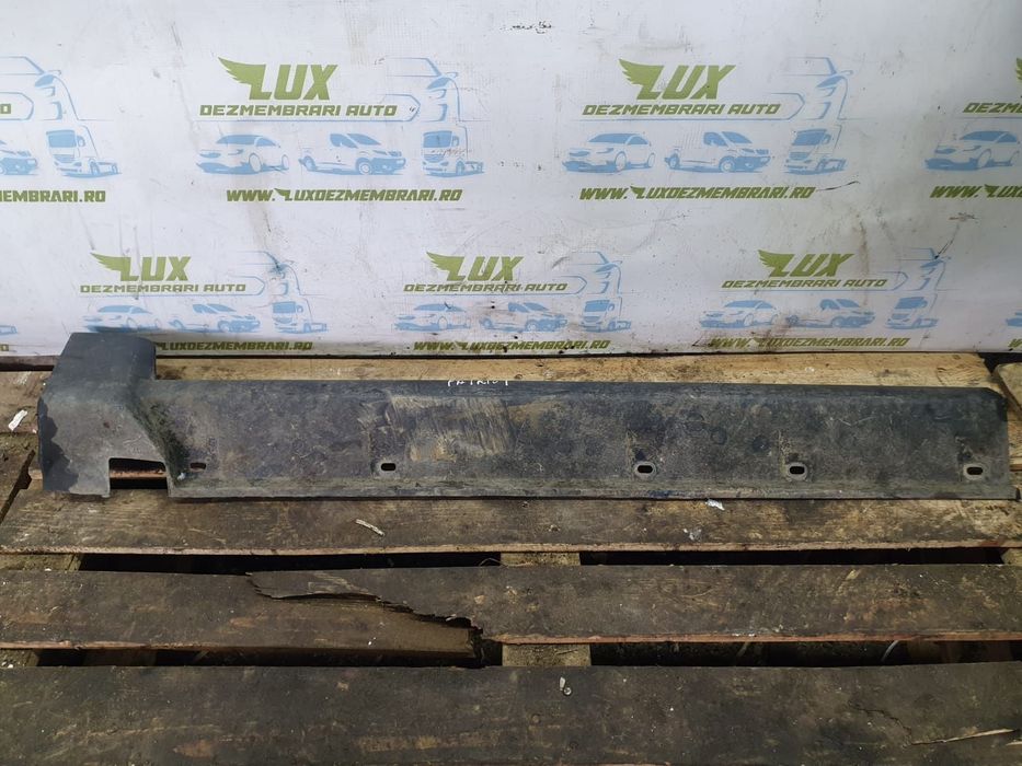 Ornament prag stanga 05116247ab Jeep Patriot 1  [din 2007 pana  2010]