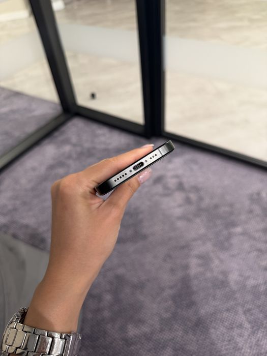 iPhone 15 Pro, 128 GB