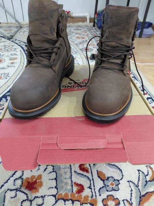 Обувь от компании RED WING SHOES
