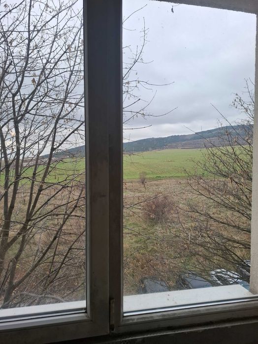 Продава се Тристаен апартамент в Радомир - 88 кв.м за 1043 €/кв.м - Снимка #2