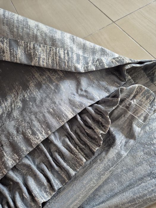 Draperii in stare foarte buna pentru living/dormitor - set 6 bucati