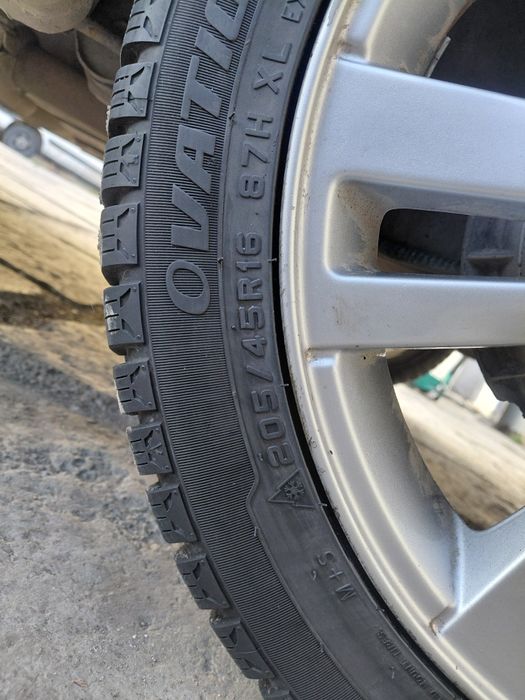 Титанка с балонам