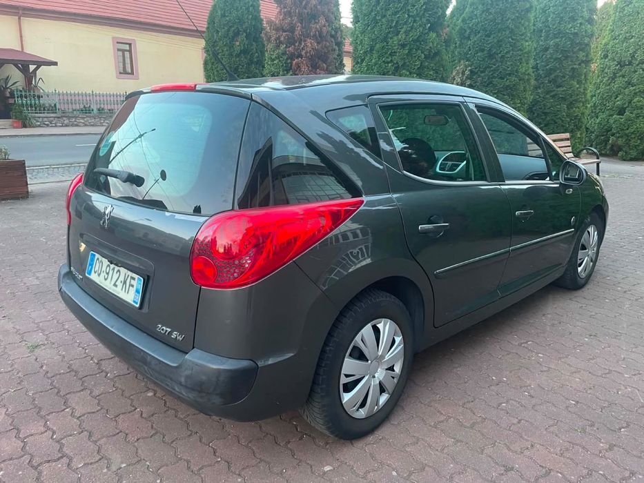 Peugeot  207 1.4 16 V 2013