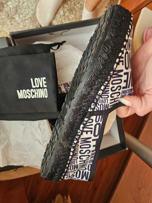 Еспадрили Love Moschino