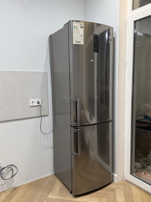 Lg холодильник сатылады