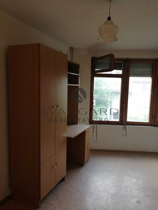 Продава се Тристаен апартамент в Пловдив, Кършияка - 90 кв.м за 780 €/кв.м - Снимка #3