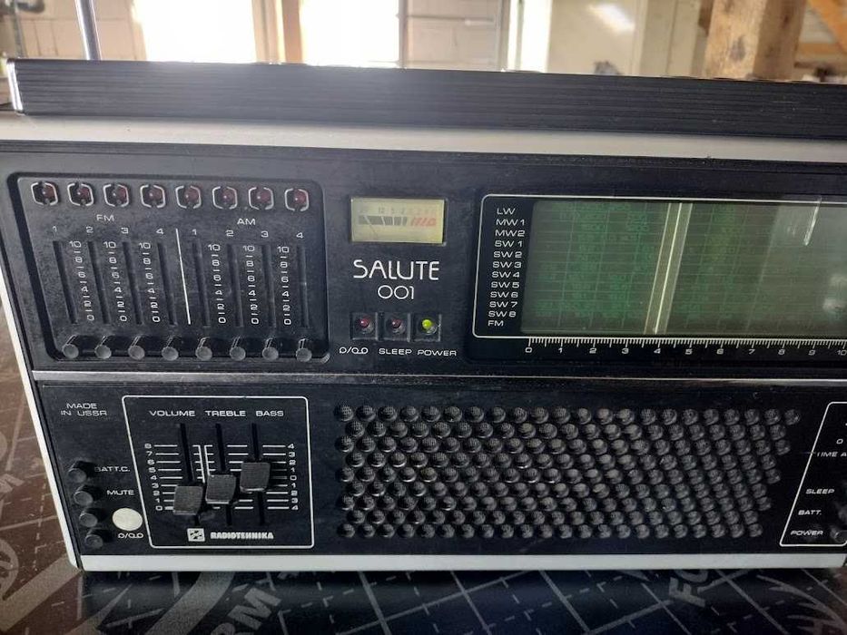 Vand radio,aparat de radio rusesc Radiotehnika SALUTE 001