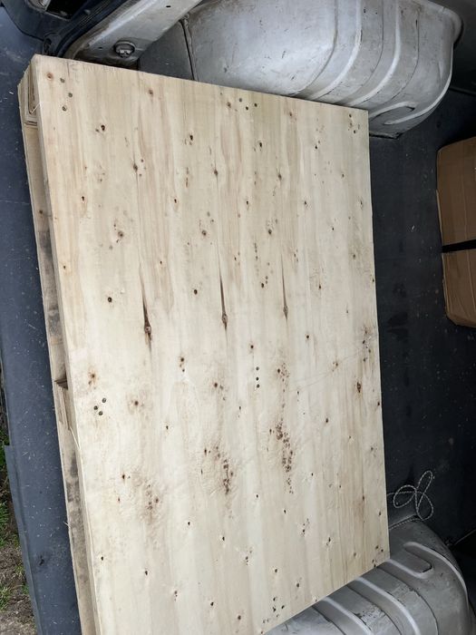 Paleti placa plina rezistenta