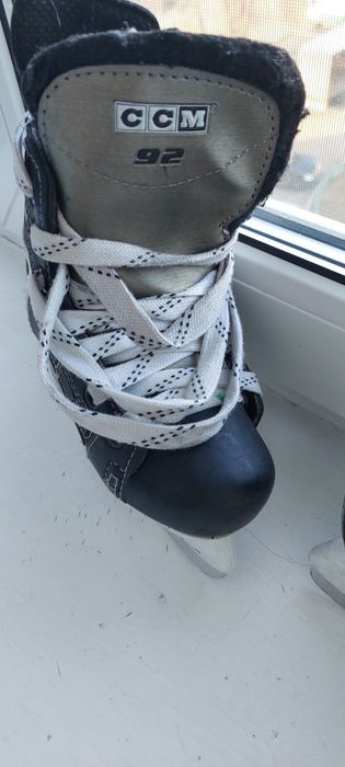 Продам детские  коньки