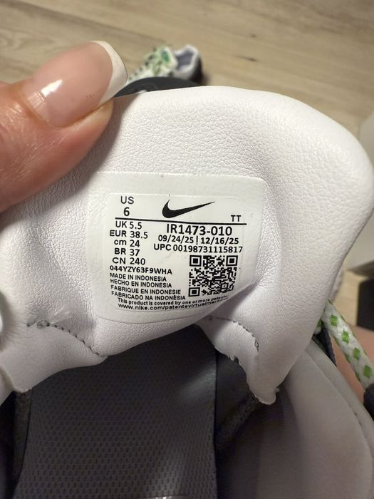 Нови маратонки NIKE