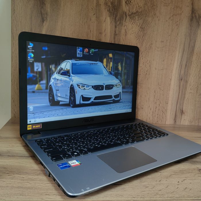 Быстрый SSD ноутбук Asus