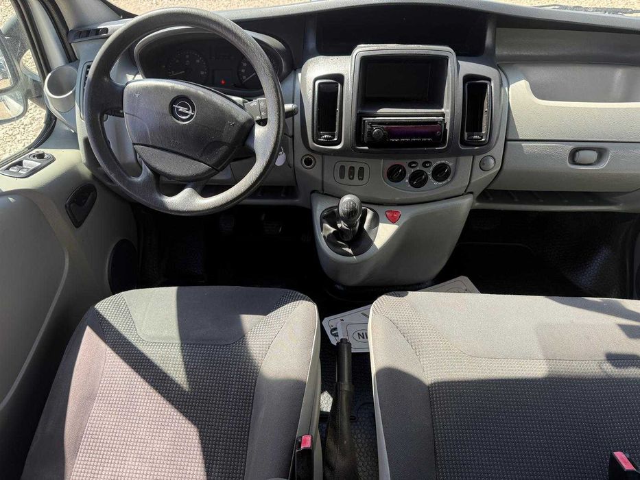 Renault trafic opel vivaro 9 locuri 2011 Credit prin TBI bank