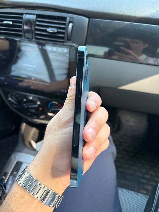 Iphone 12 pro holati zor