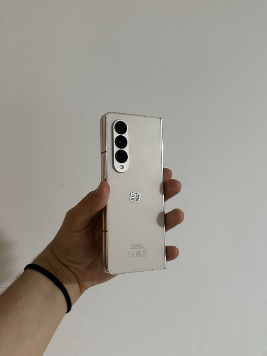 Samsung z fold 4