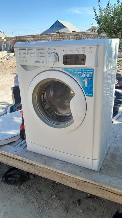 Indesit кір машині сатылады