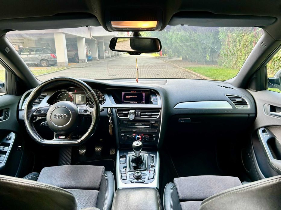 Audi A4 B8.5 S-Line 2.0 TDI 143 CP | B&O | R19 Rotor | Intretinut