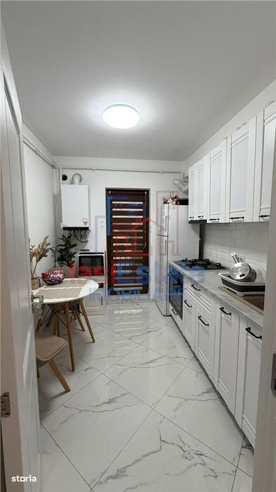Apartament cu 2 camere Decomandat cu Parcare zona Cug - Vedere 4