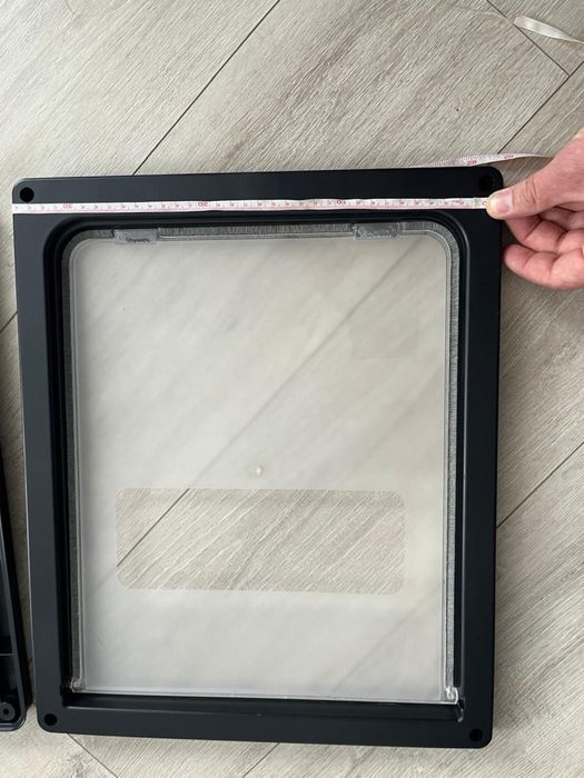 Дверца для домашних животных