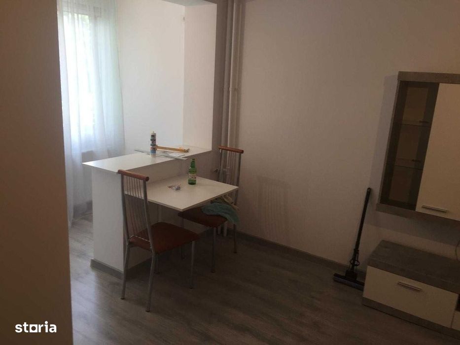 Garsonieră 31 mp, renovată recent,et 2/9 – Favorit, la 100 m de metrou — fotografia 3
