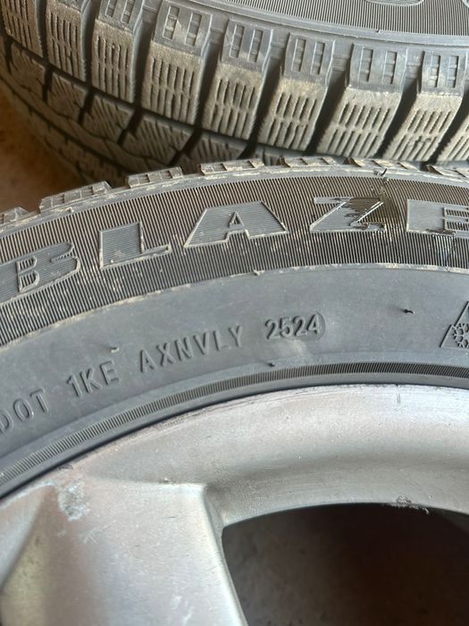 Продам шины с дисками